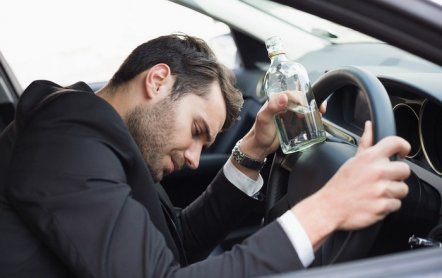 На сколько лишают водительских прав за пьянку и что делать?
