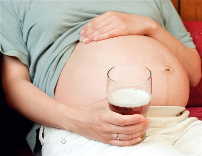 можно ли беременным пить безалкогольное пиво