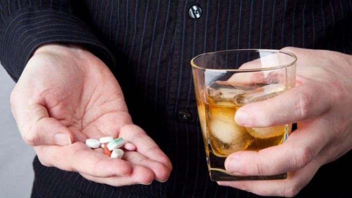 алкоголь и лекарства несовместимы
